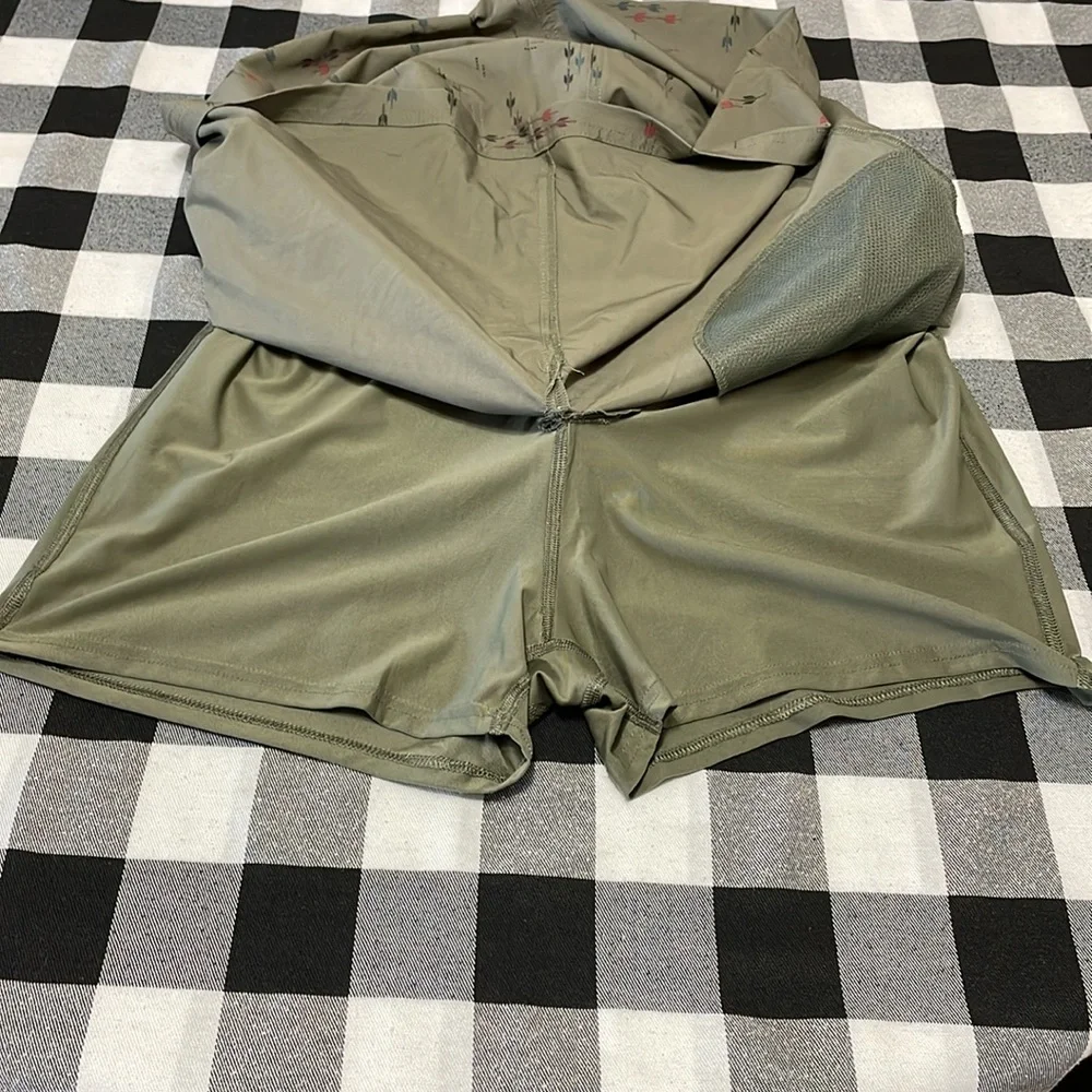 Eddie Bauer Adventurer 2.0 Olive Green Horizon Skirt Skort Shorts Arrow UPF 50